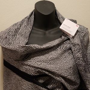 NWT Lululemon Vinyasa Wrap Black &White Jacquard